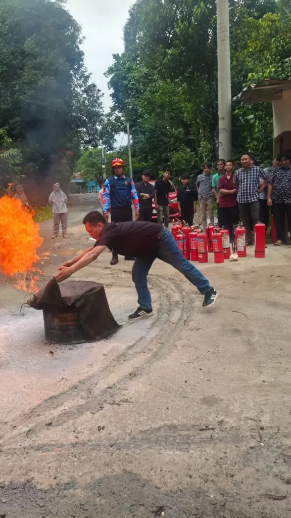 Kegiatan Pelatihan K3 Bersama Damkar Cileungsi - Edpack Karunia Persada 1
