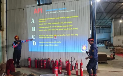 Pelatihan Tanggap Kebakaran: Edpack Karunia Persada Perkuat Sistem K3 Perusahaan!